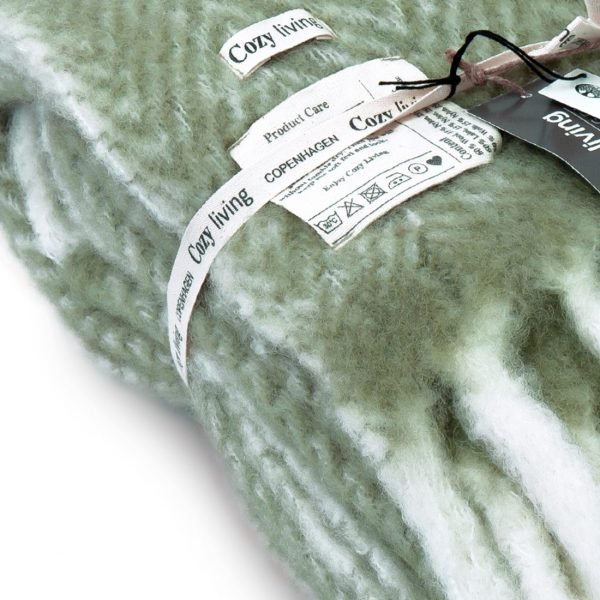 Green Tassel Soft Throw - Image 2