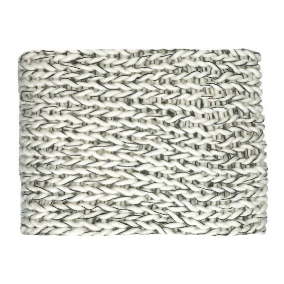 Knit Black and White Throw by Oliveira Algarve 1