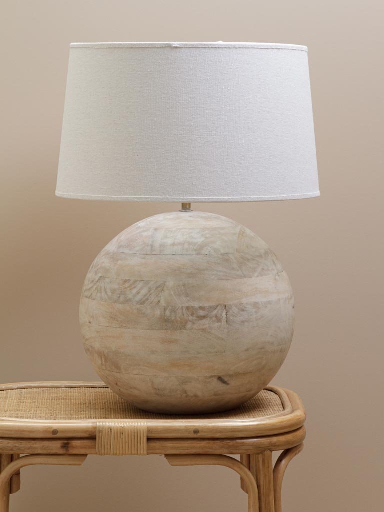 Natural Mango Wood Round Table Lamp by Oliveira Algarve