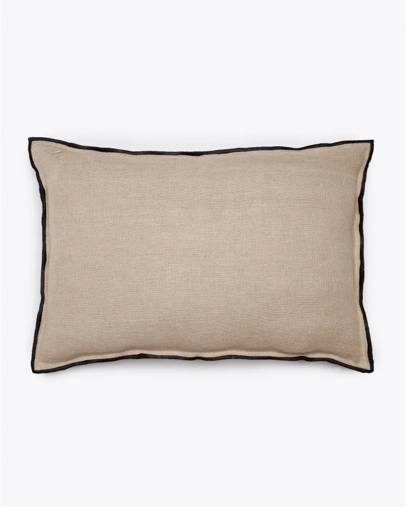 PAWAI cushion cover in linen in natural colour with black overlock - 372085