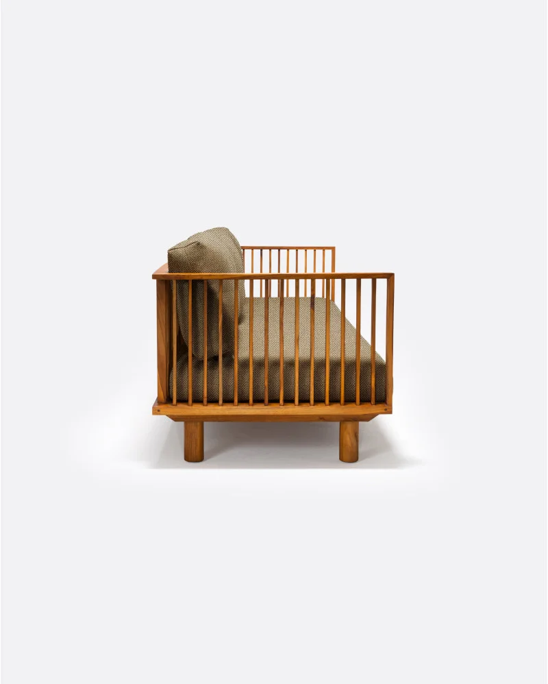 with sand-coloured upholstery - 913396